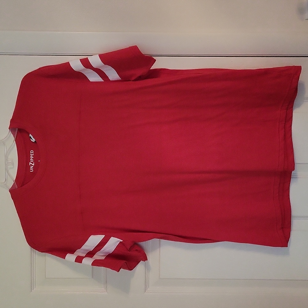 SALE--Unzipped tshirt